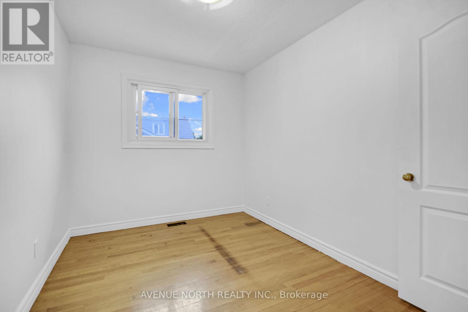 Photo 21 of 1254 Heron Road, Ottawa ON