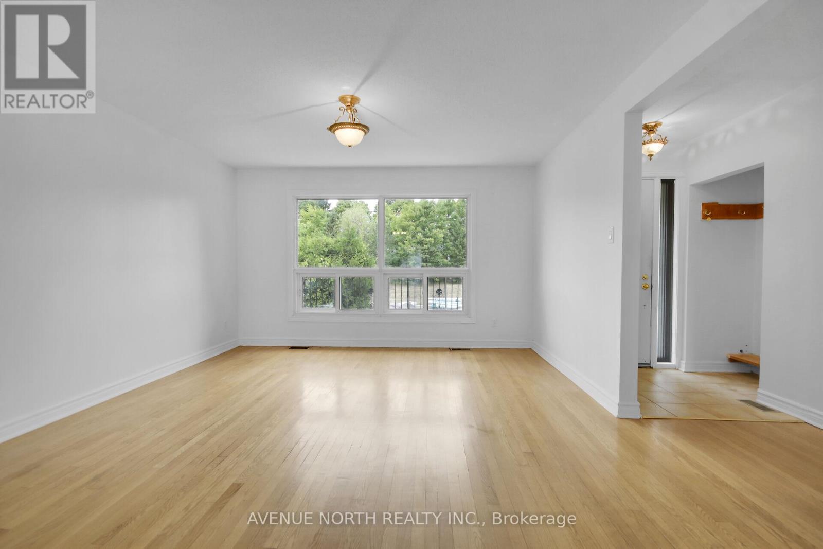 Photo 6 of 1254 Heron Road, Ottawa ON