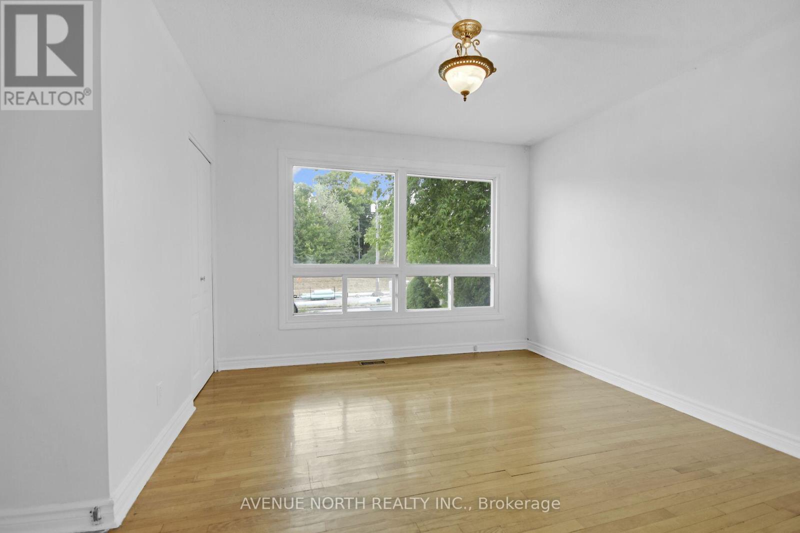 Photo 8 of 1254 Heron Road, Ottawa ON