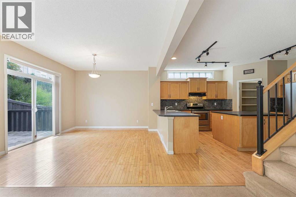 Single Family House for Sale in  Rockyledge Crescent NW Rocky Ridge Calgary 