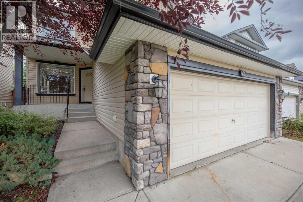 Single Family House for Sale in  Rockyledge Crescent NW Rocky Ridge Calgary 
