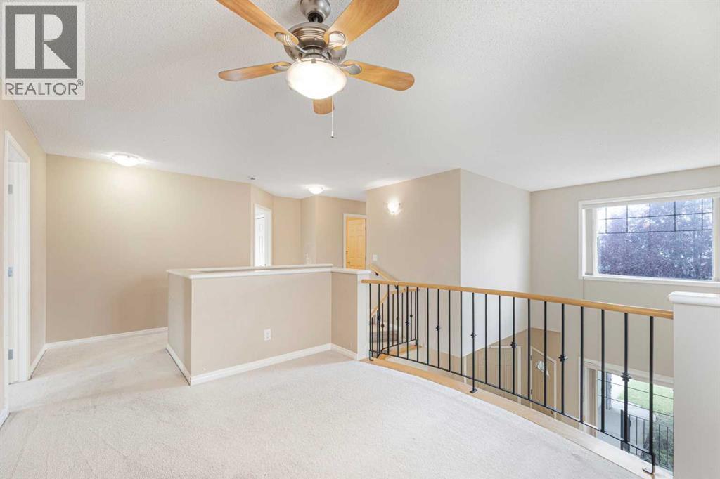 Single Family House for Sale in  Rockyledge Crescent NW Rocky Ridge Calgary 