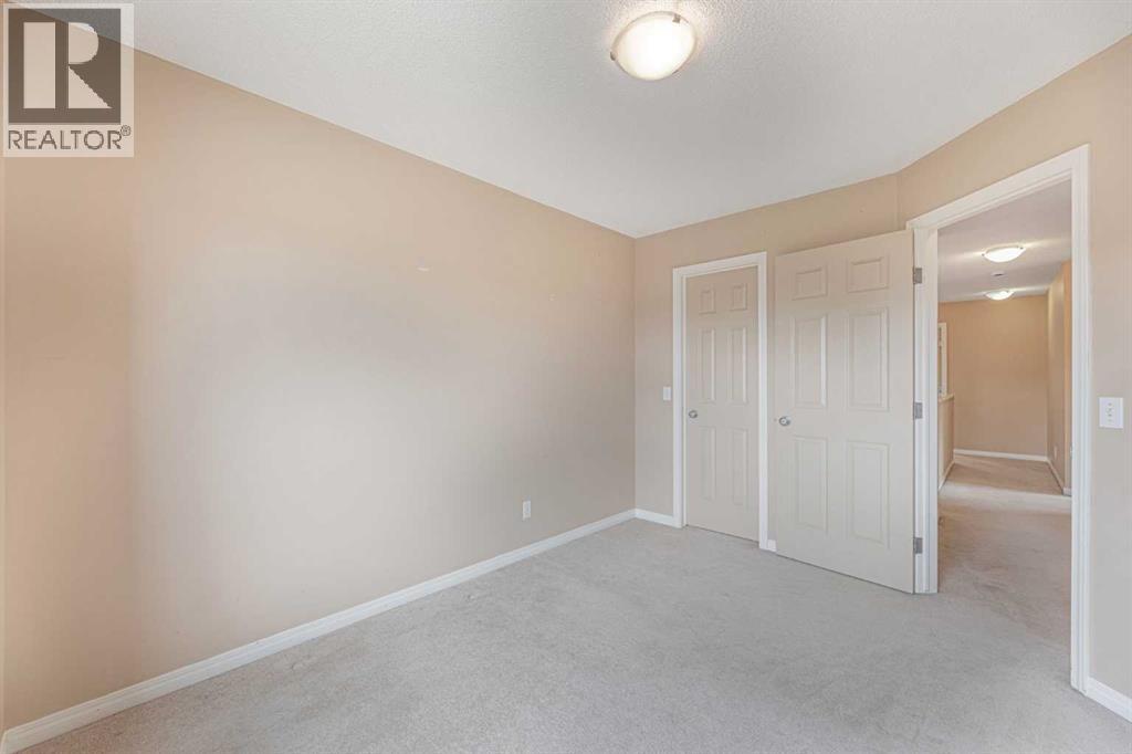 Single Family House for Sale in  Rockyledge Crescent NW Rocky Ridge Calgary 
