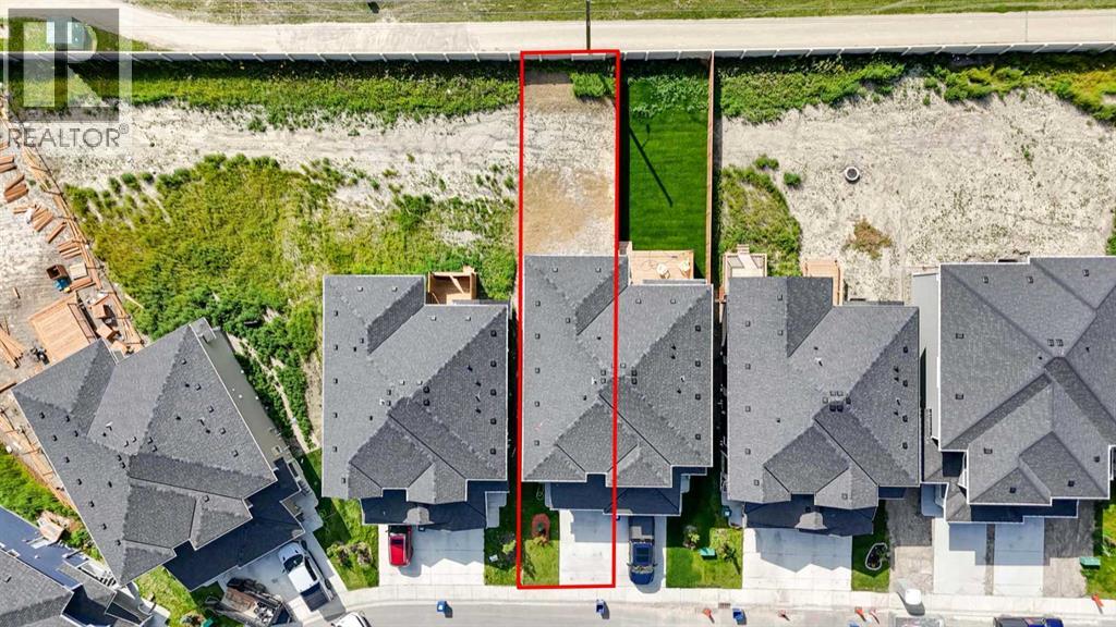 Photo 3 of 1457 Bayview Point Sw, Airdrie AB