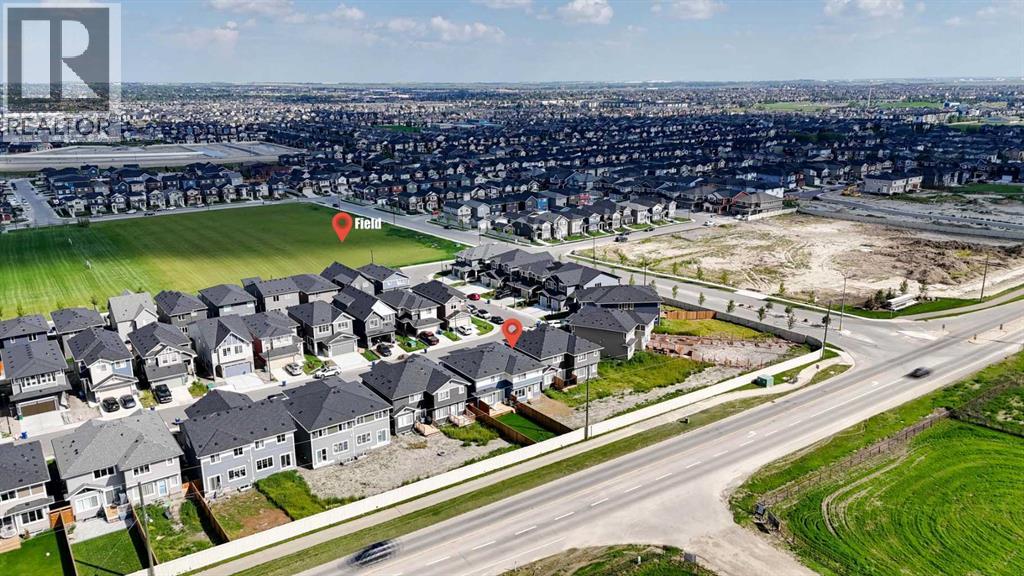 Photo 4 of 1457 Bayview Point Sw, Airdrie AB