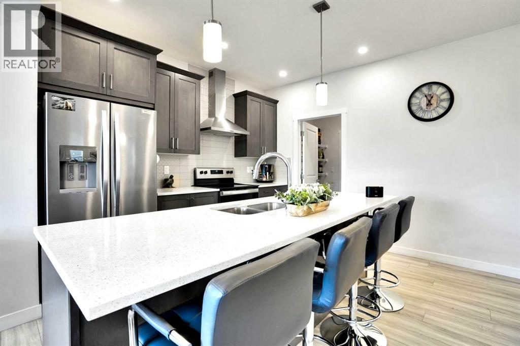 Photo 9 of 1457 Bayview Point Sw, Airdrie AB
