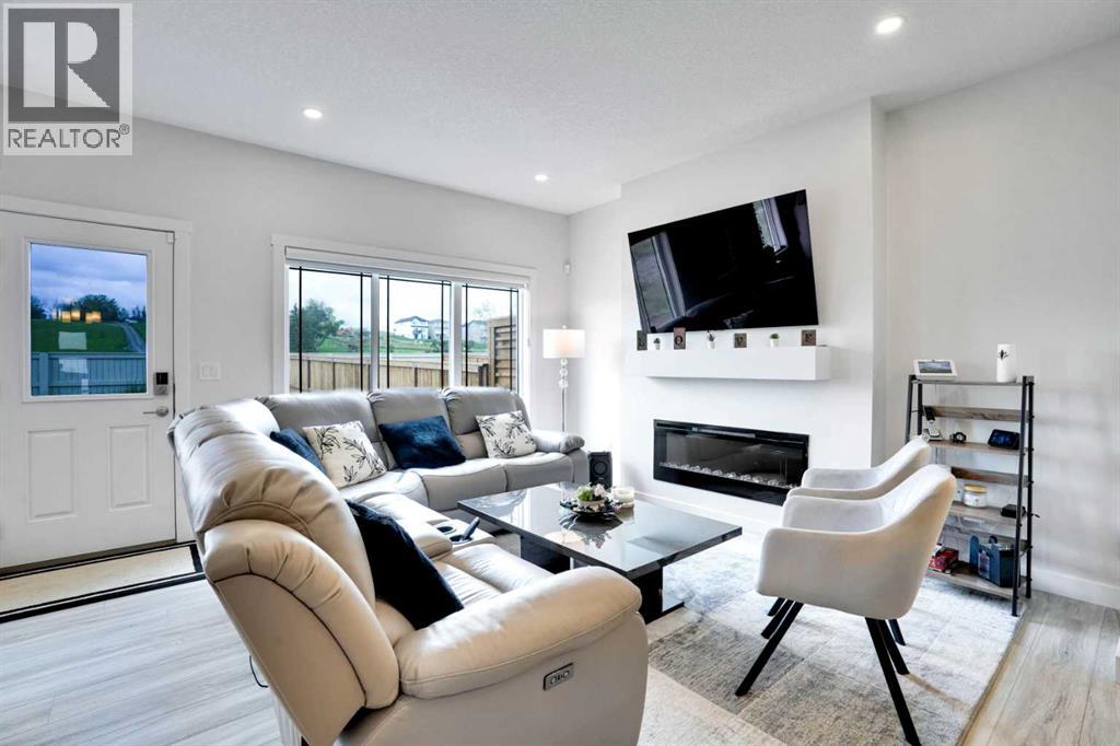 Photo 18 of 1457 Bayview Point Sw, Airdrie AB