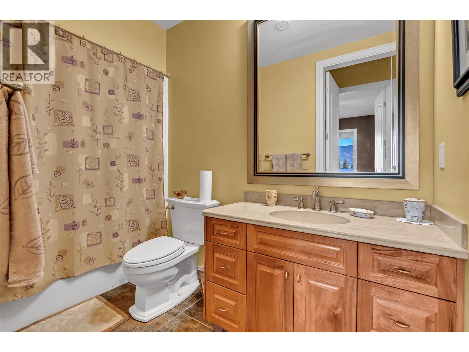 18300 McDougald Road, Summerland