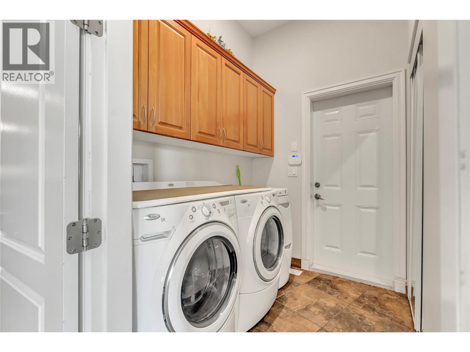 18300 McDougald Road, Summerland