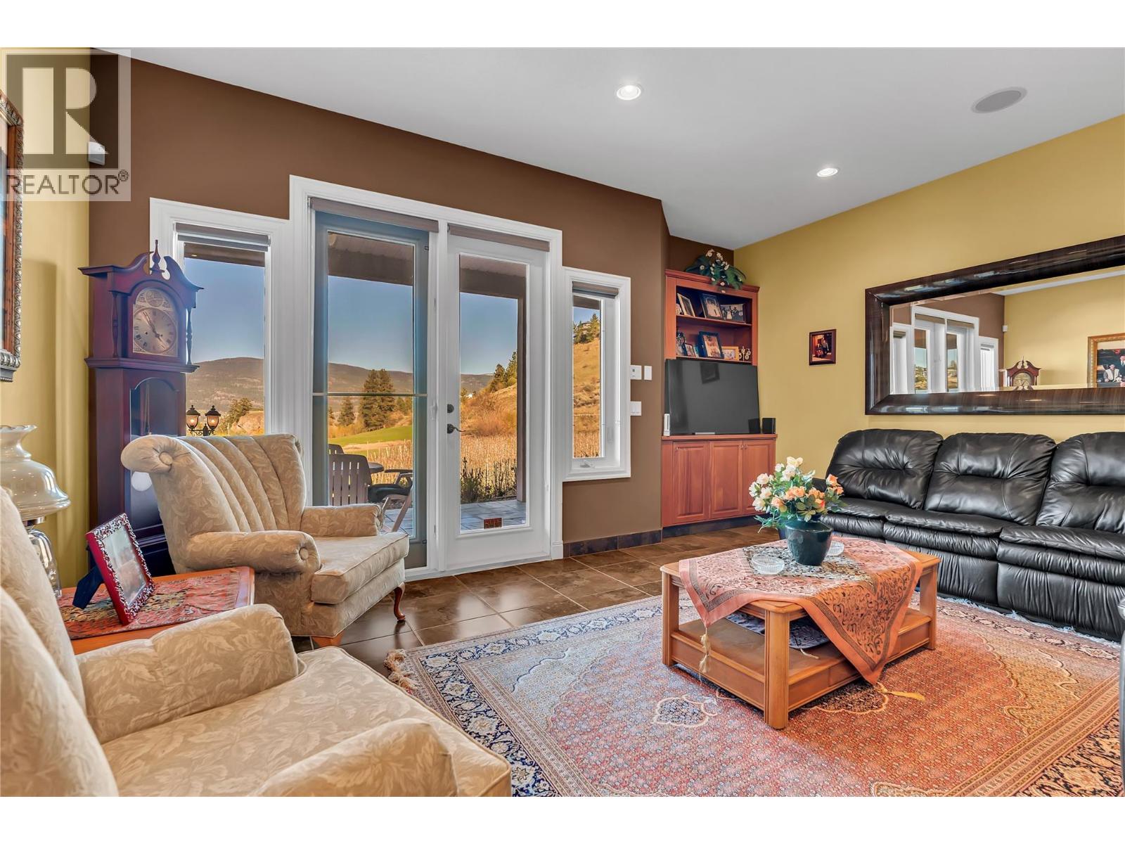 18300 McDougald Road, Summerland