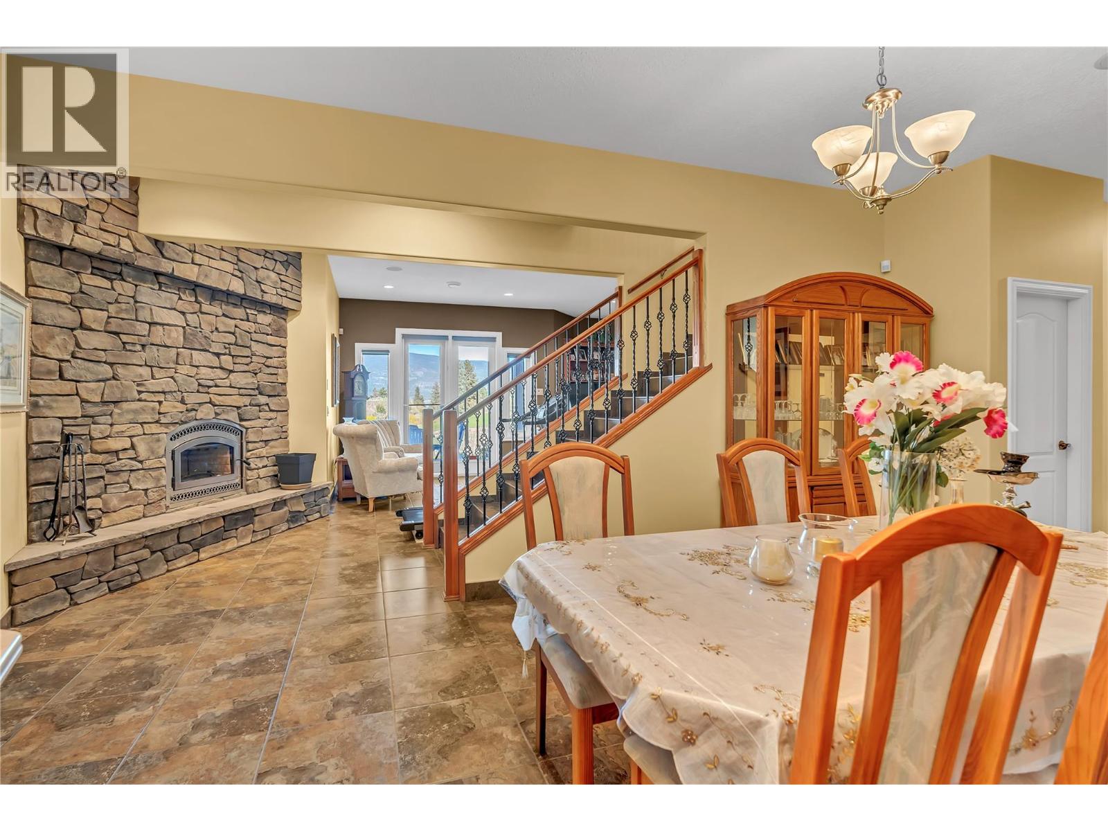18300 McDougald Road, Summerland