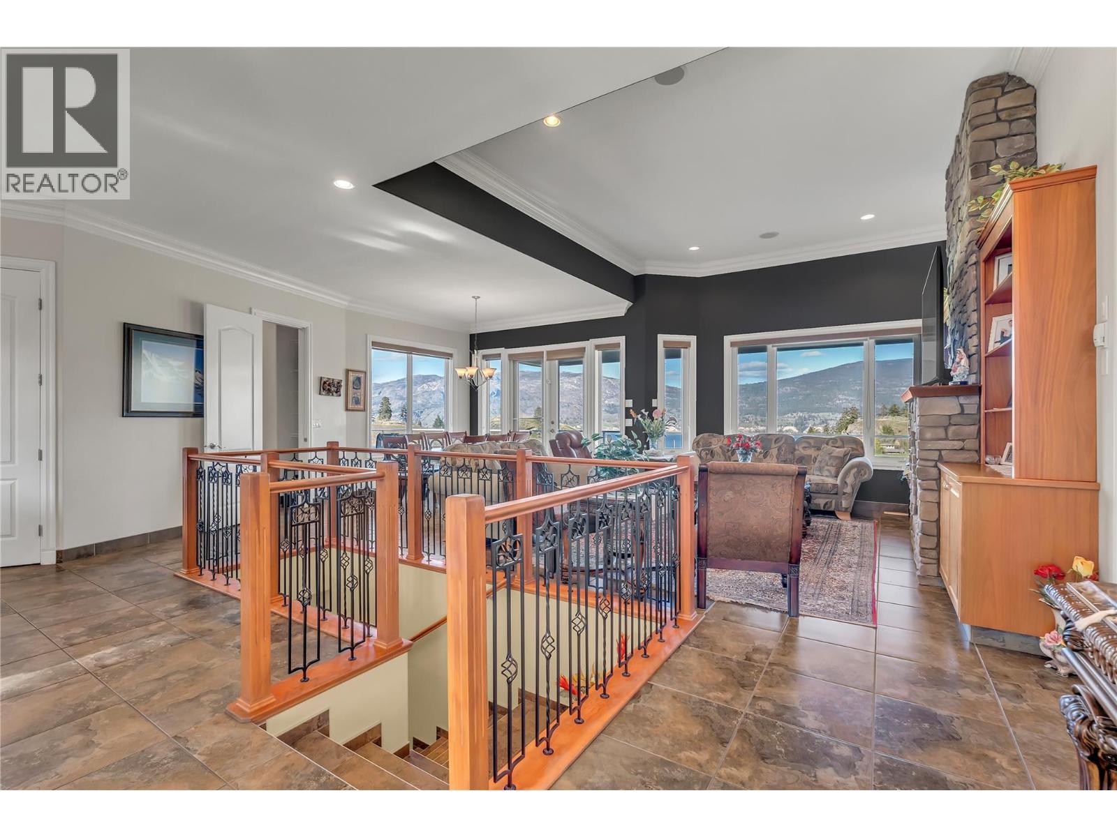 18300 McDougald Road, Summerland