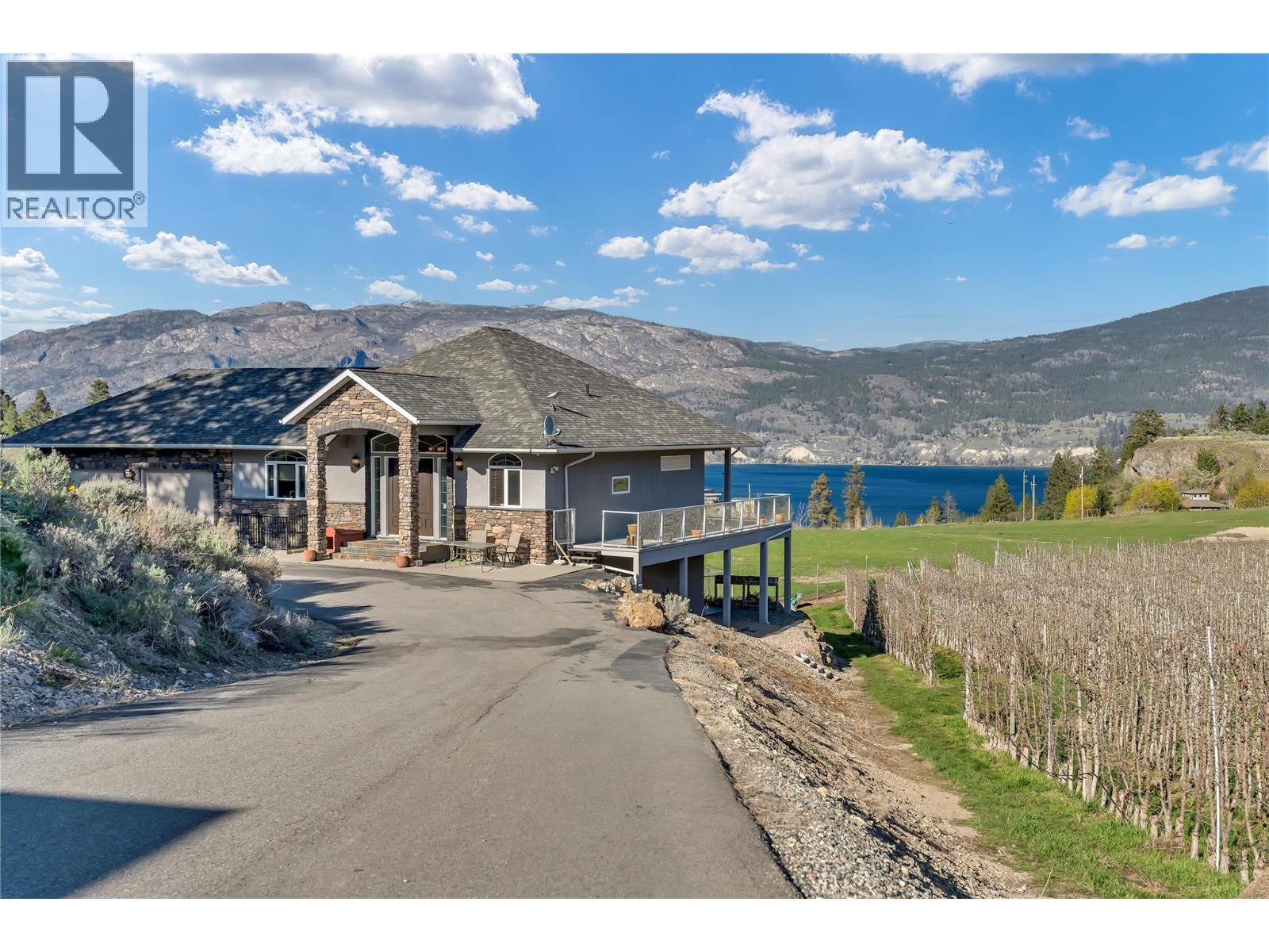 18300 McDougald Road, Summerland