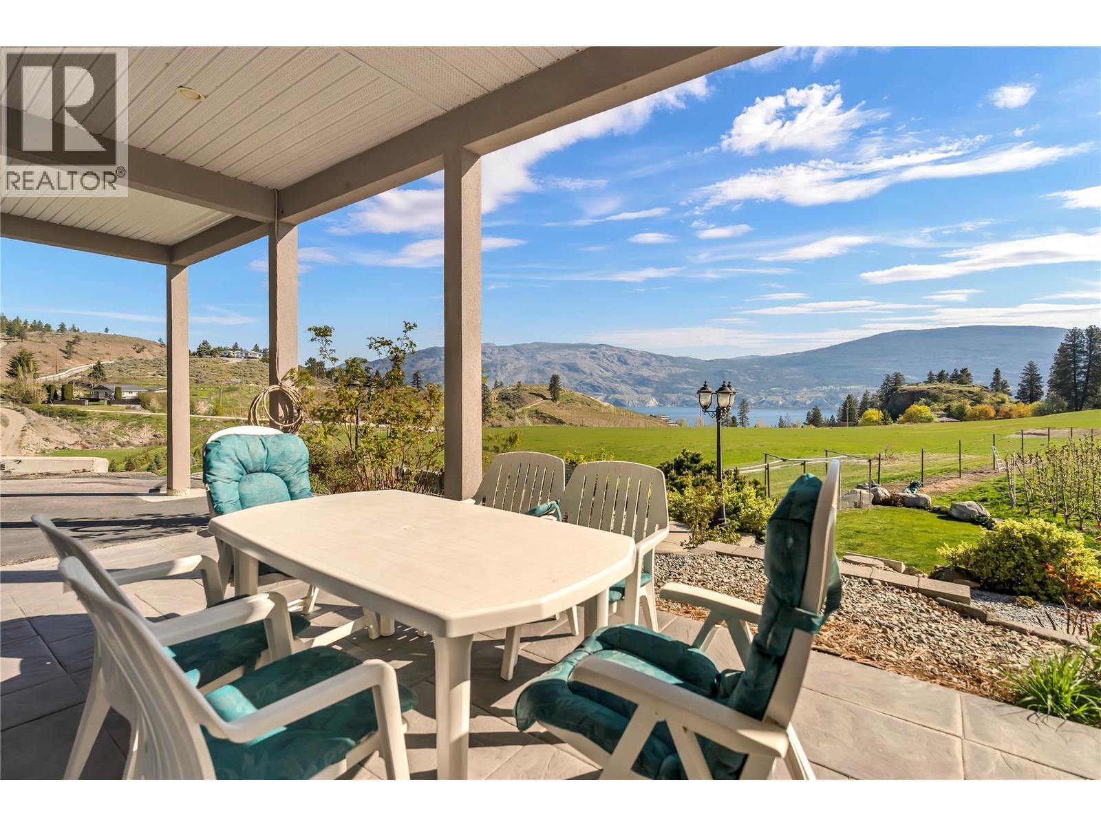 18300 McDougald Road, Summerland