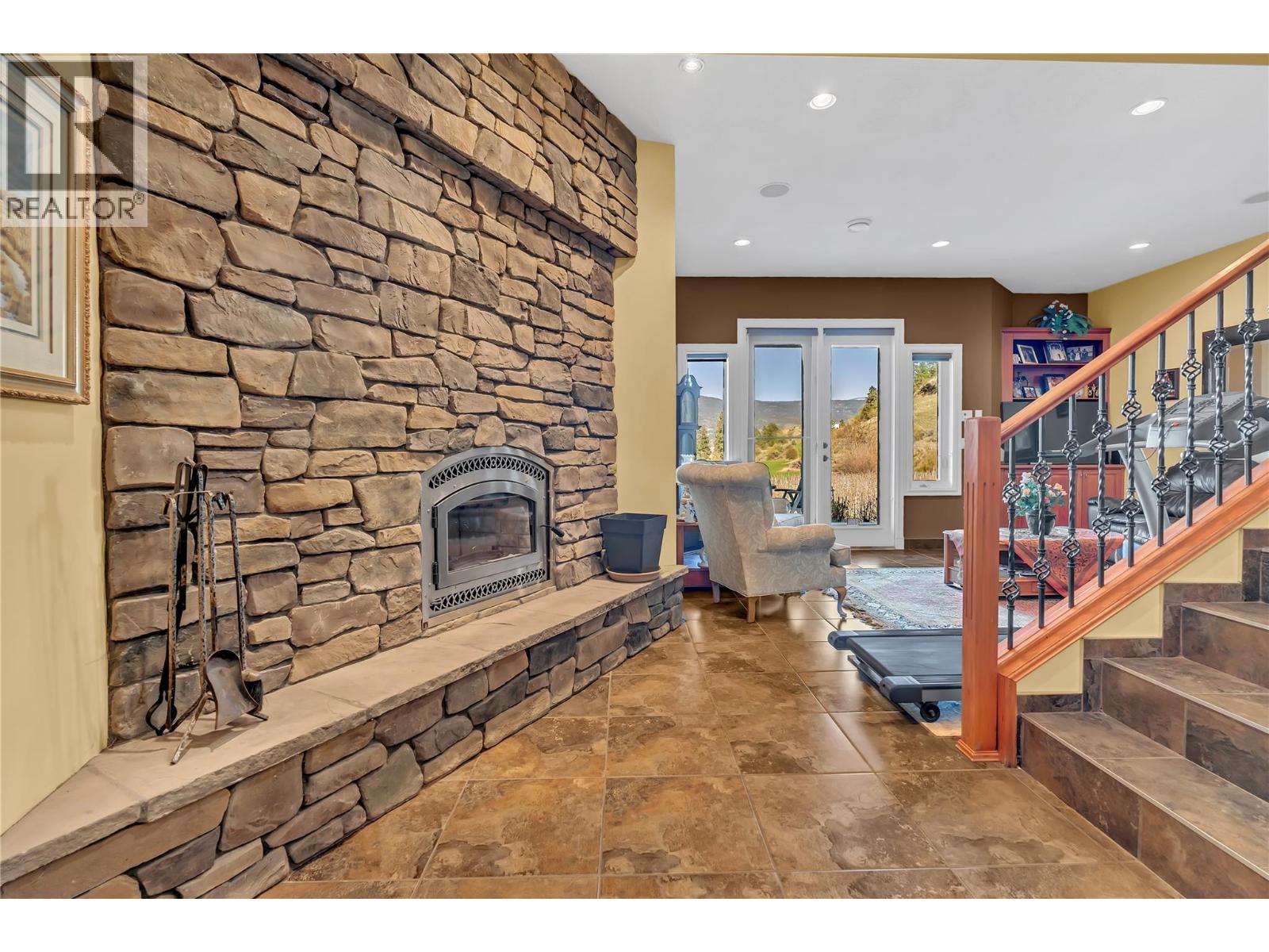 18300 McDougald Road, Summerland