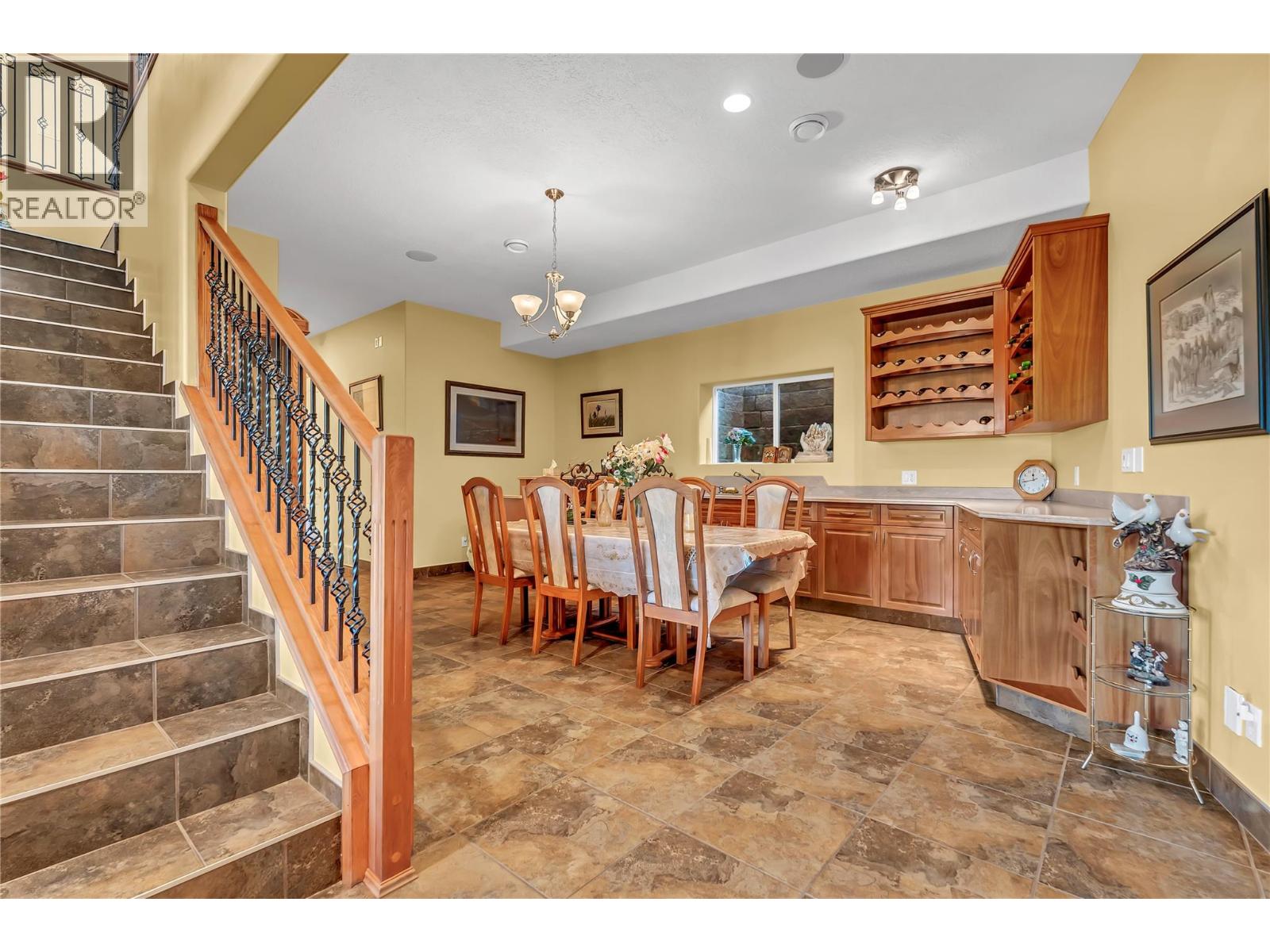 18300 McDougald Road, Summerland