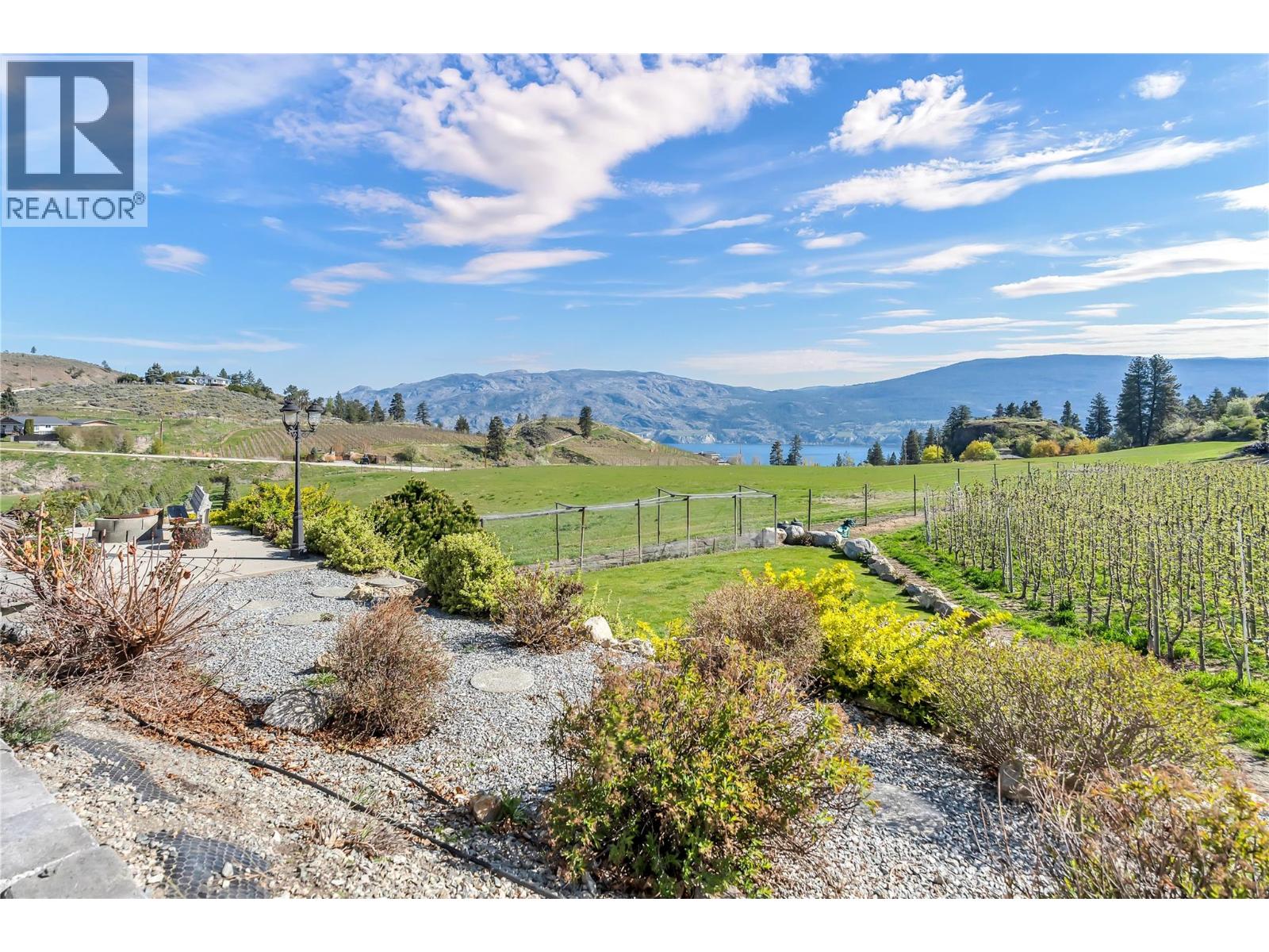 18300 McDougald Road, Summerland