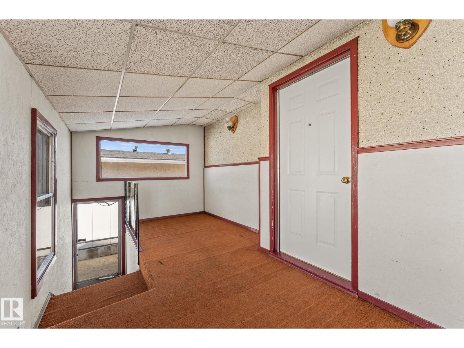 Photo 19 of 13820 86 St Nw, Edmonton AB