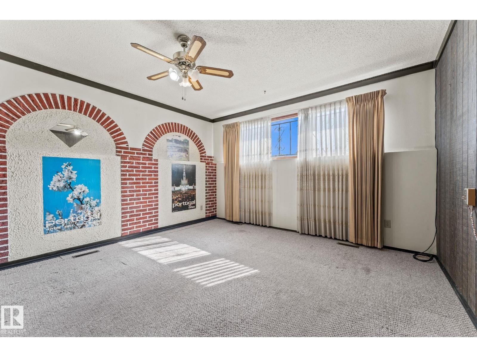 Photo 31 of 13820 86 St Nw, Edmonton AB