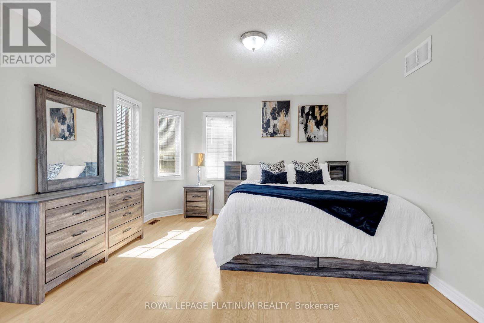 Photo 27 of 76 Baha Crescent, Brampton ON