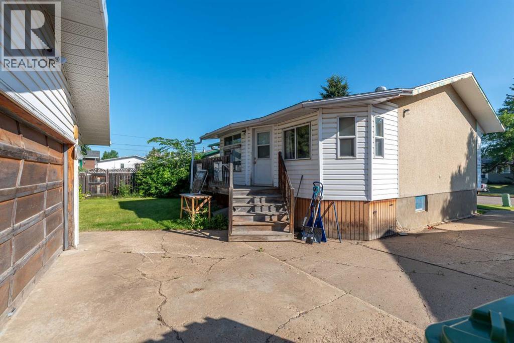 Photo 18 of 5205 32 Street, Lloydminster AB