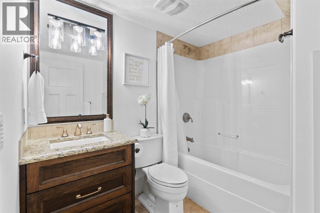Single Family House for Sale in  Posthill Drive SW Springbank Hill Calgary 