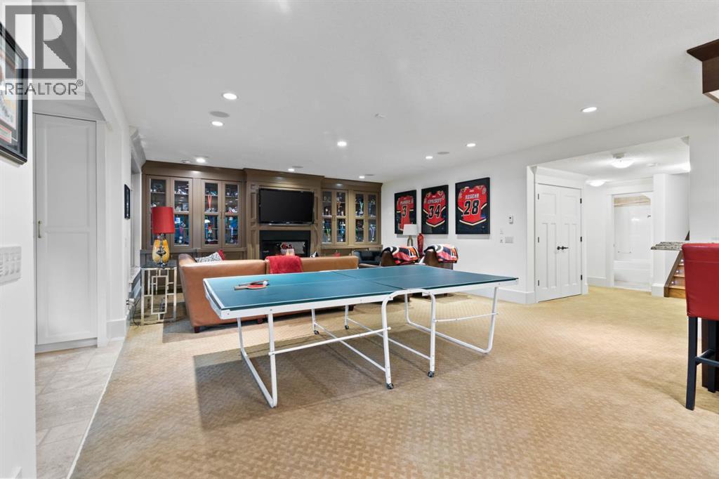 Single Family House for Sale in  Posthill Drive SW Springbank Hill Calgary 