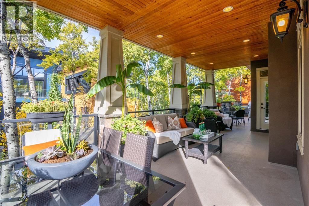 Single Family House for Sale in  Posthill Drive SW Springbank Hill Calgary 
