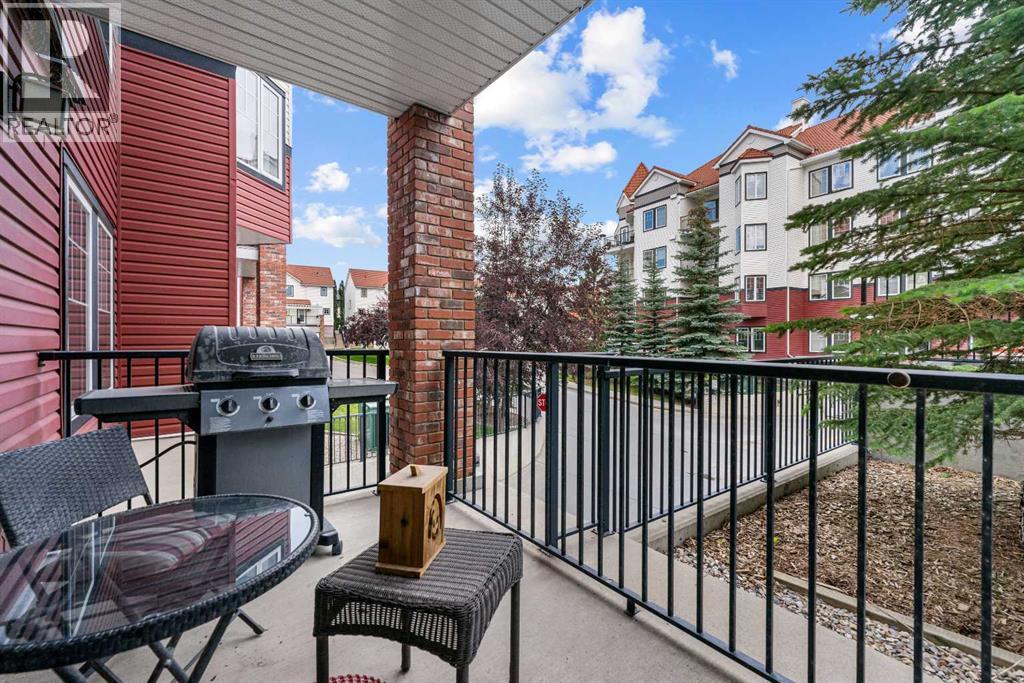 Single Family House for Sale in   Royal Oak Plaza NW Royal Oak Calgary 
