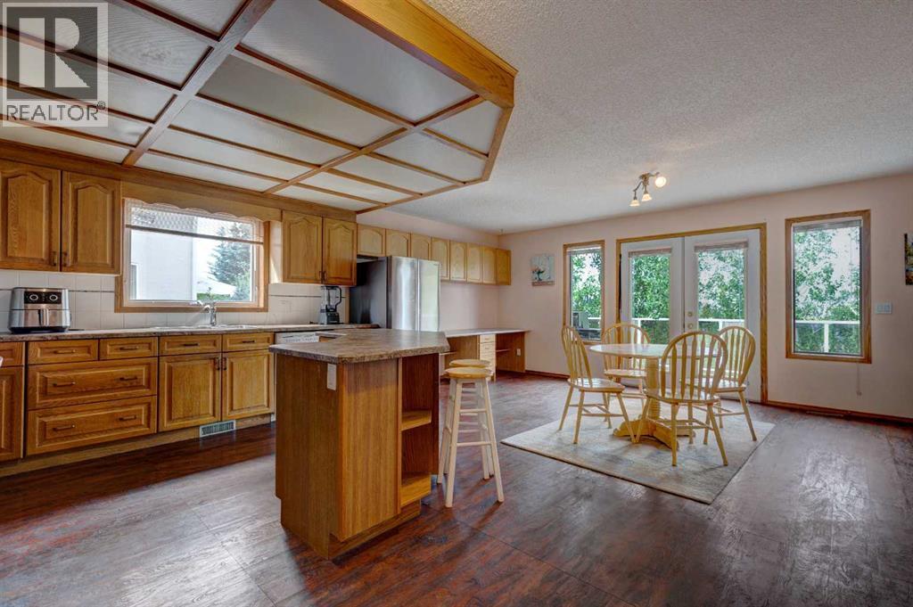 Single Family House Bungalow for Sale in  Edgevalley Way NW Edgemont Calgary 