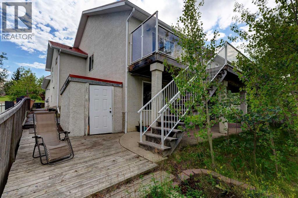 Single Family House Bungalow for Sale in  Edgevalley Way NW Edgemont Calgary 