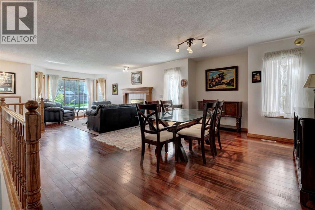 Single Family House Bungalow for Sale in  Edgevalley Way NW Edgemont Calgary 