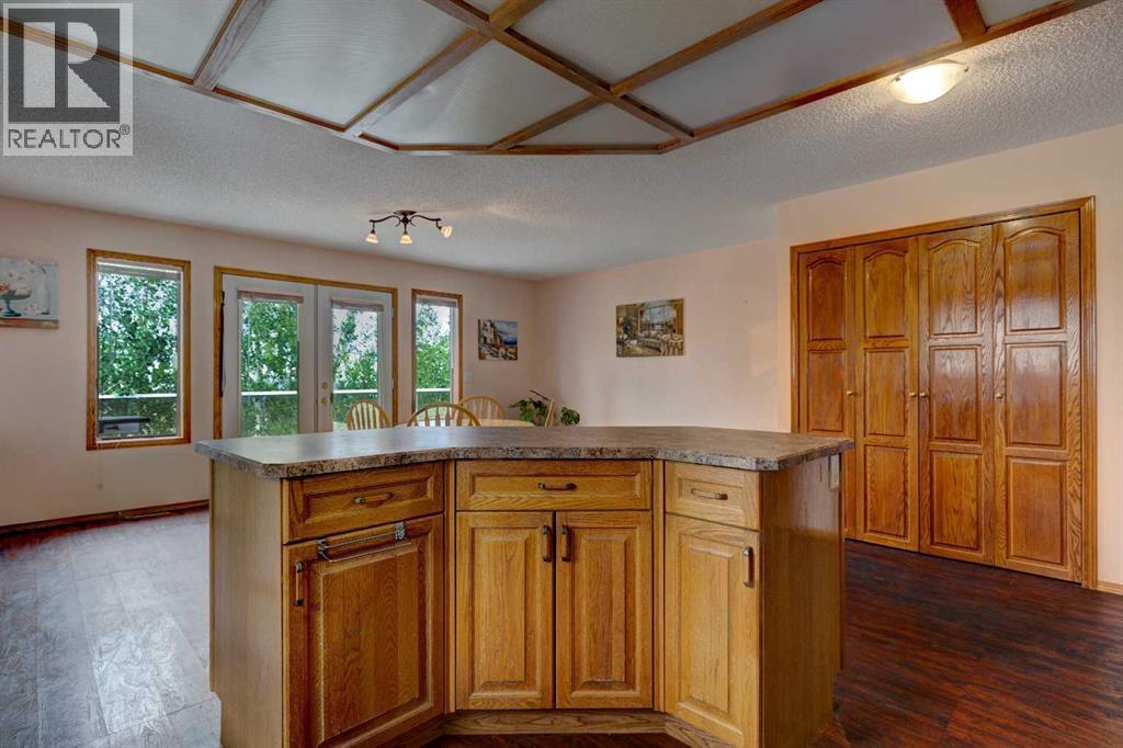 Single Family House Bungalow for Sale in  Edgevalley Way NW Edgemont Calgary 