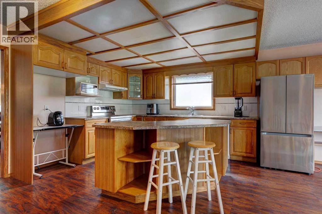 Single Family House Bungalow for Sale in  Edgevalley Way NW Edgemont Calgary 