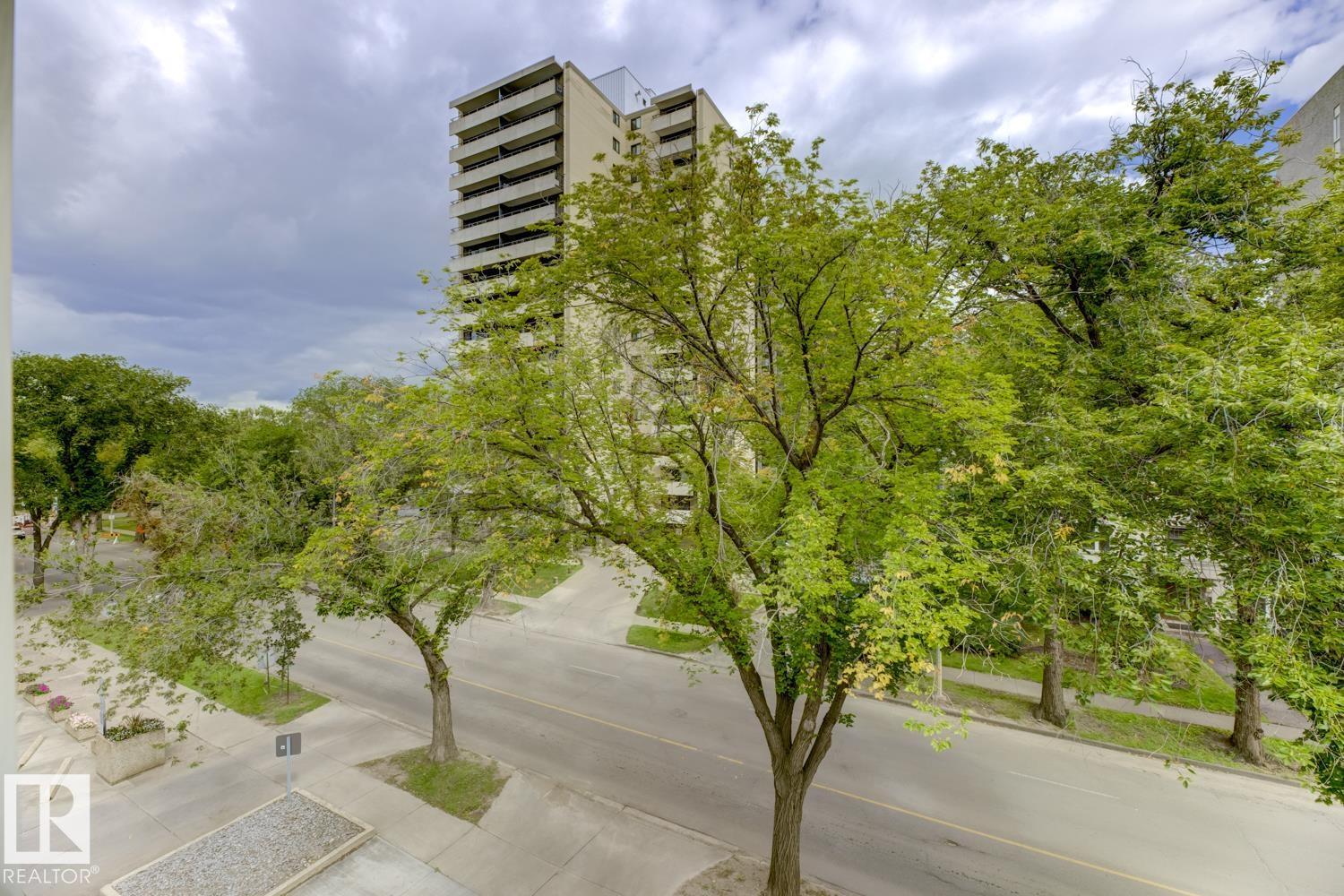 Photo 15 of 301 10138 116 St Nw, Edmonton AB