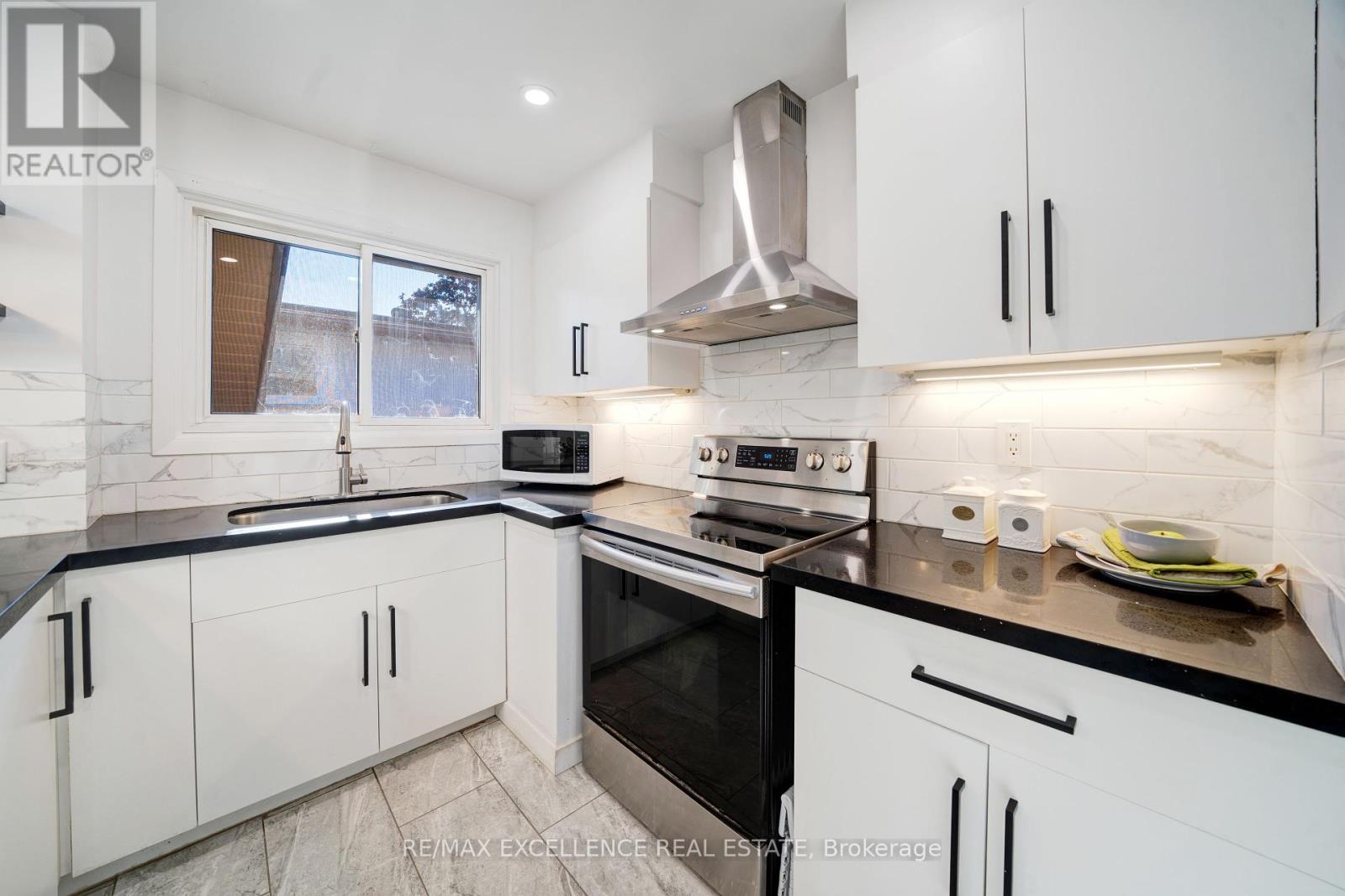 Photo 37 of 110 Seneca Avenue, Oshawa ON