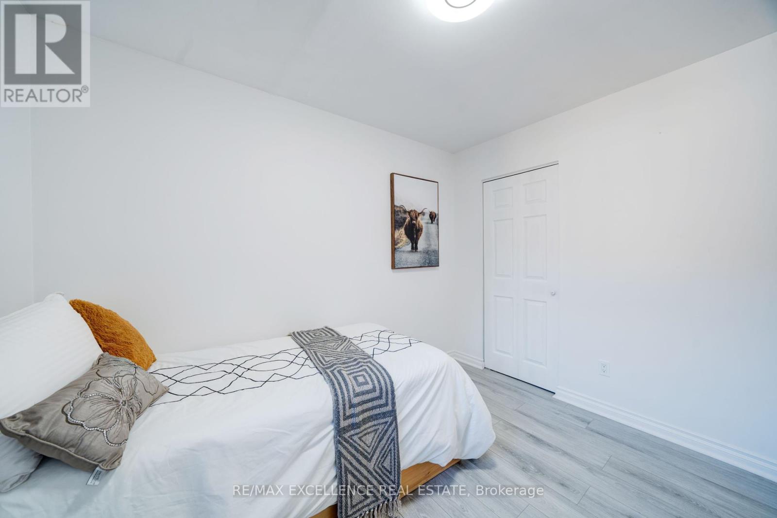 Photo 19 of 110 Seneca Avenue, Oshawa ON