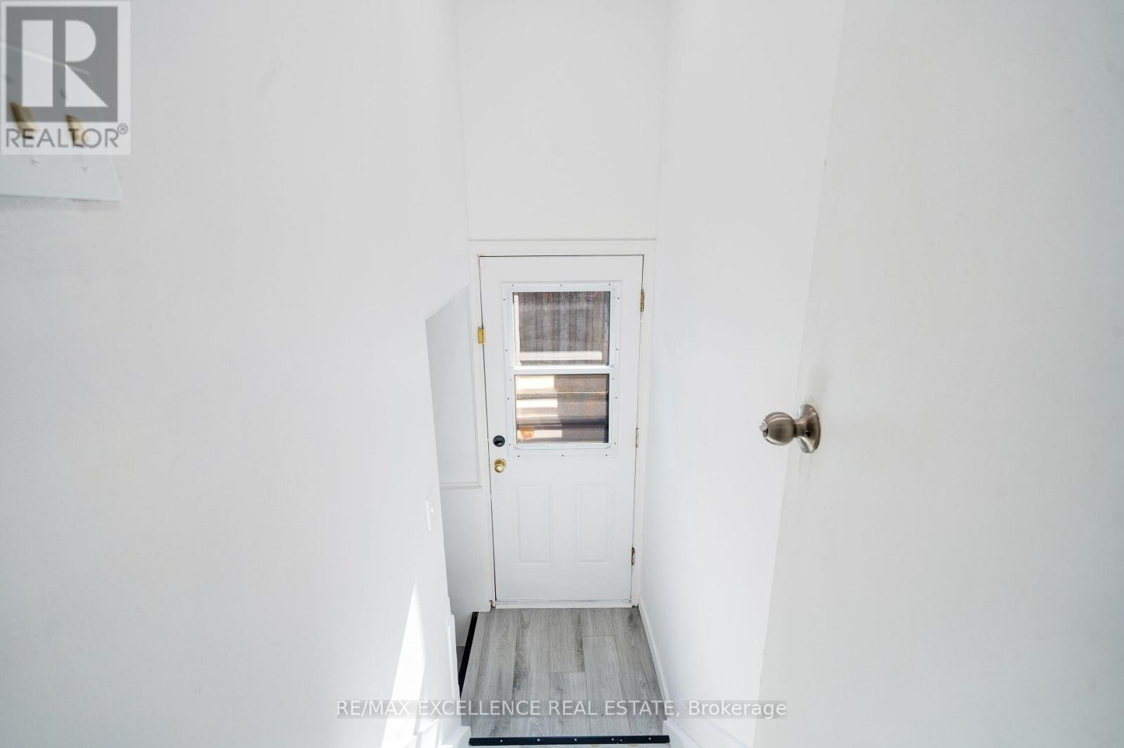 Photo 35 of 110 Seneca Avenue, Oshawa ON