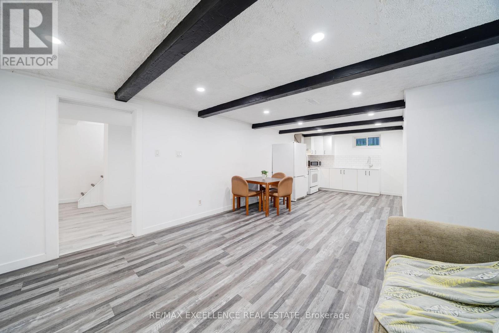 Photo 31 of 110 Seneca Avenue, Oshawa ON