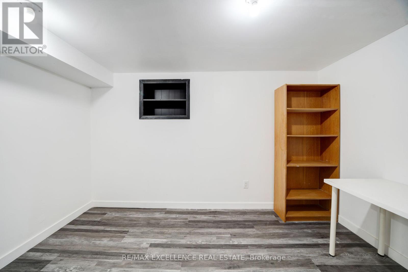 Photo 15 of 110 Seneca Avenue, Oshawa ON