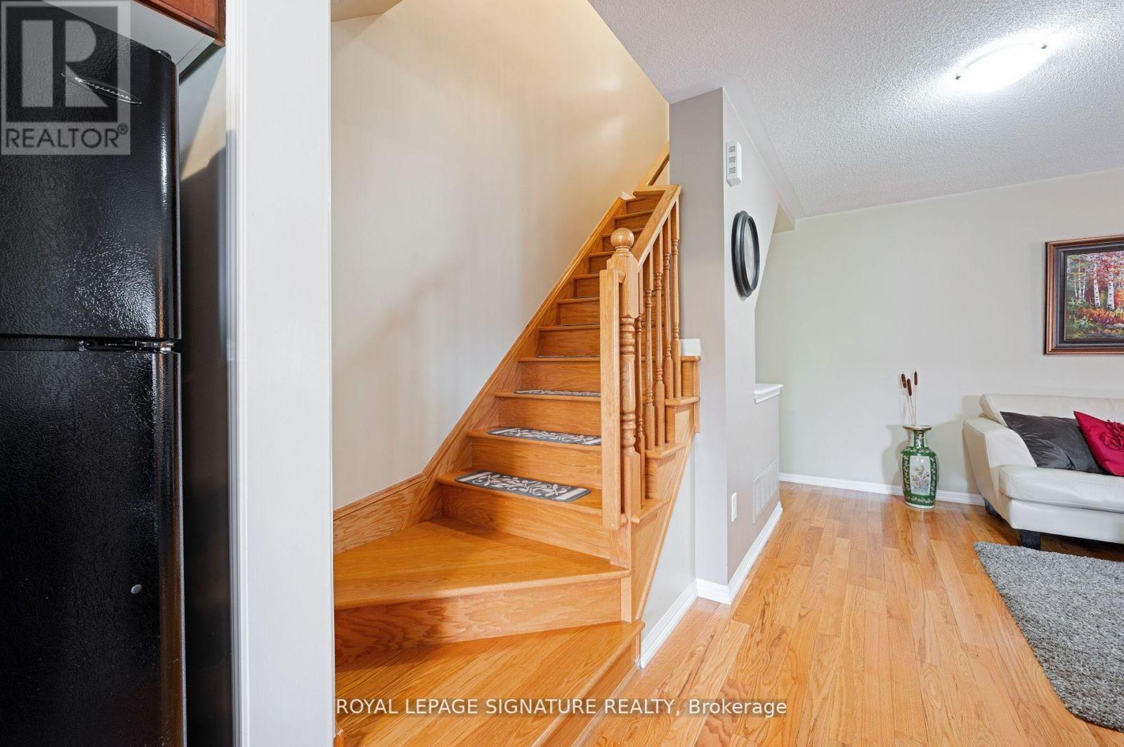 Photo 24 of 798 Shortreed Crescent, Milton ON