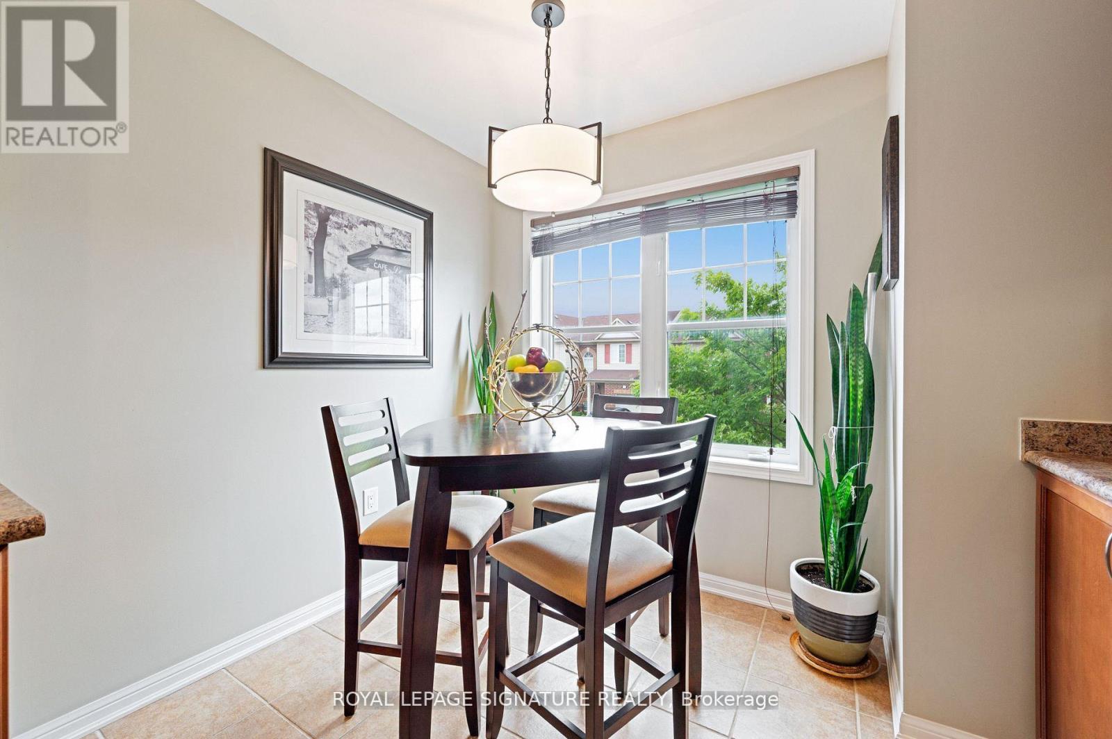 Photo 27 of 798 Shortreed Crescent, Milton ON