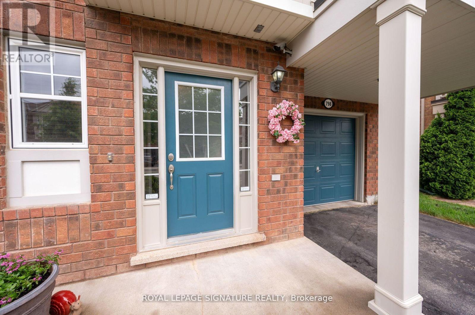 Photo 35 of 798 Shortreed Crescent, Milton ON
