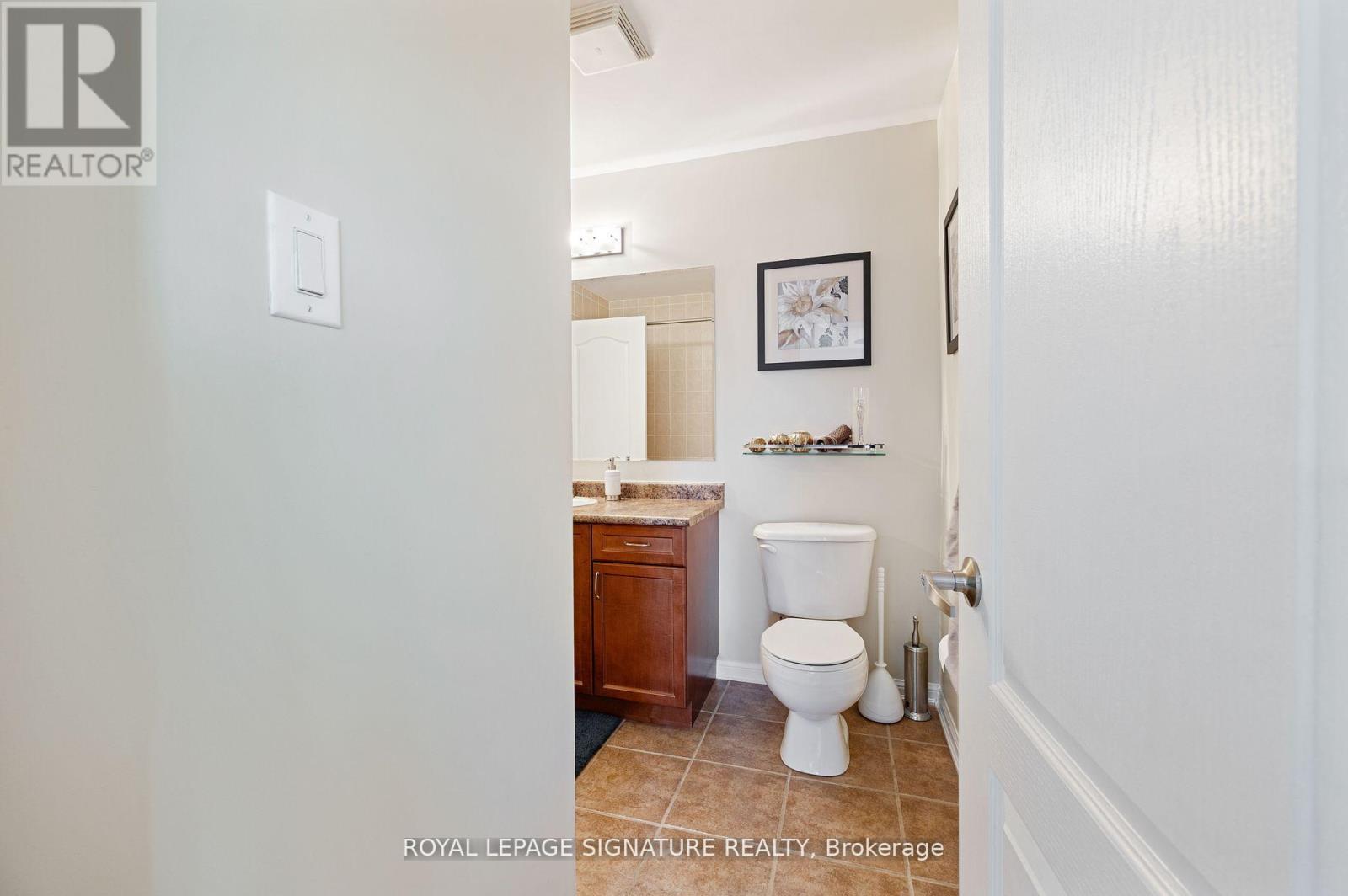Photo 19 of 798 Shortreed Crescent, Milton ON