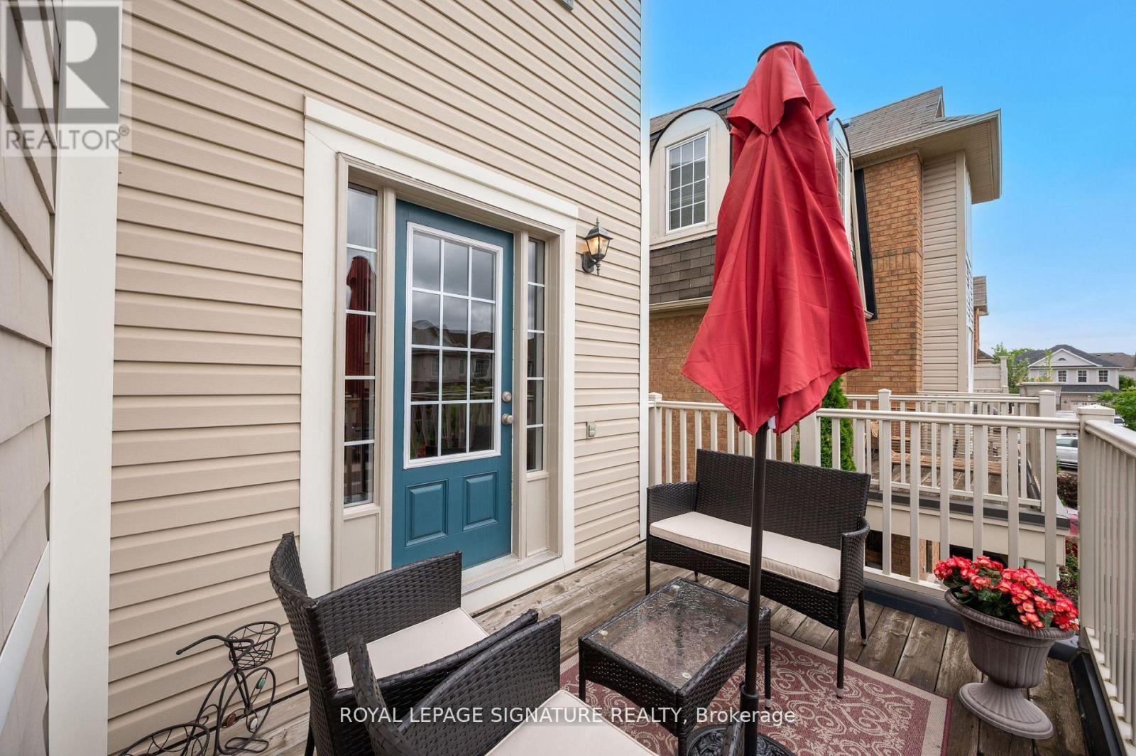 Photo 4 of 798 Shortreed Crescent, Milton ON