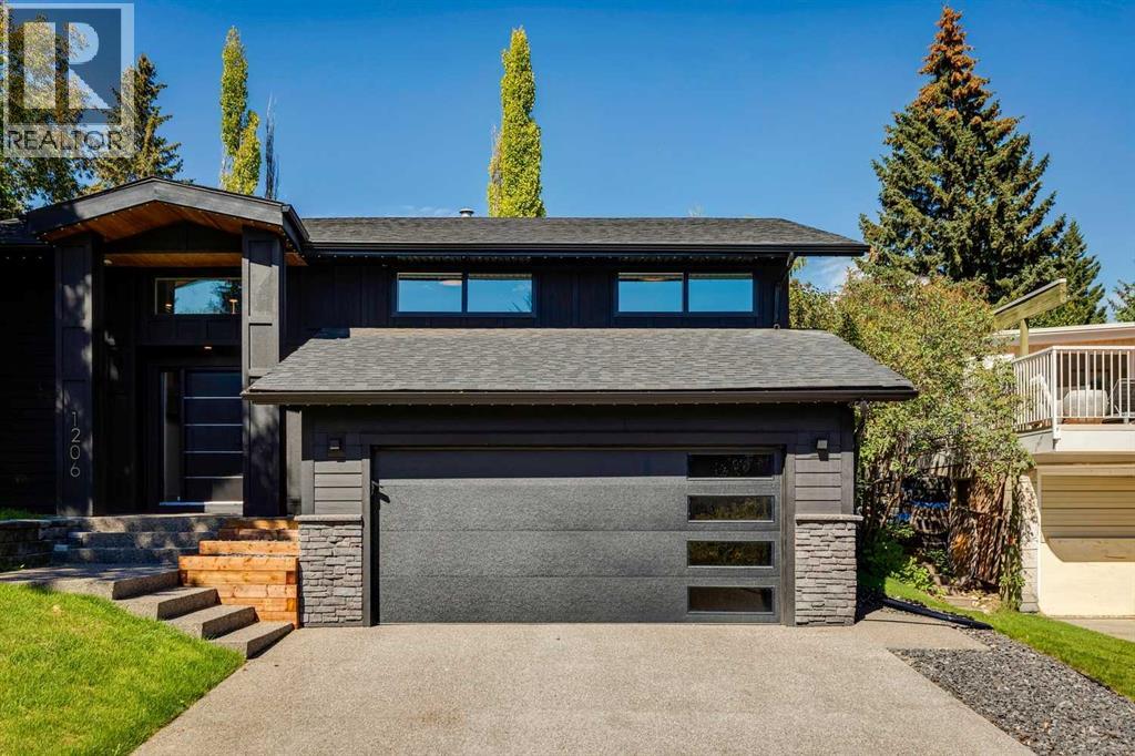 Single Family House Bi-level for Sale in  Varsity Estates Road NW Varsity Calgary 