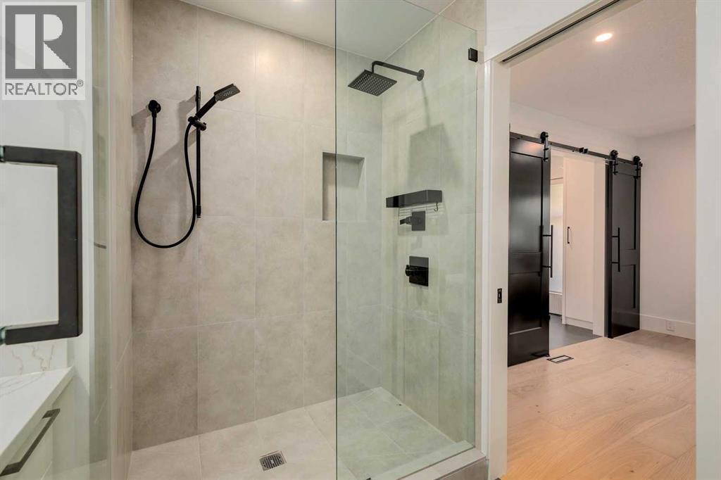 Single Family House Bi-level for Sale in  Varsity Estates Road NW Varsity Calgary 