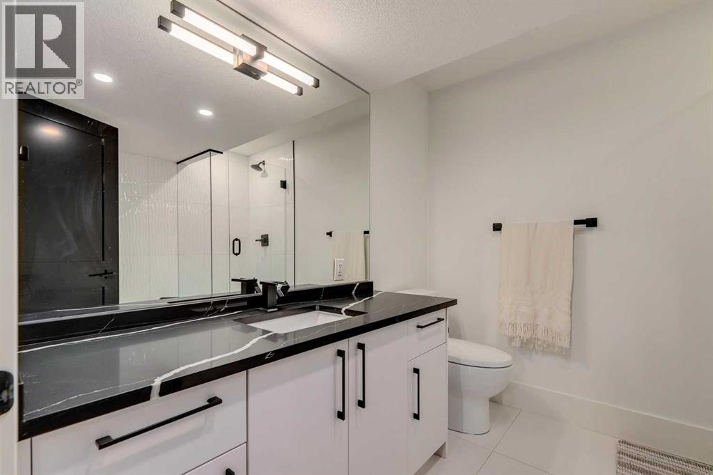 Single Family House Bi-level for Sale in  Varsity Estates Road NW Varsity Calgary 