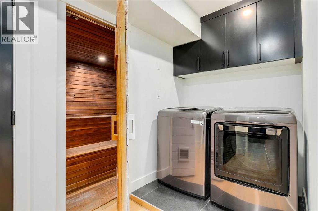 Single Family House Bi-level for Sale in  Varsity Estates Road NW Varsity Calgary 