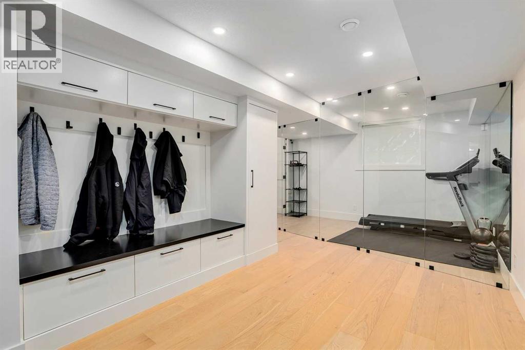 Single Family House Bi-level for Sale in  Varsity Estates Road NW Varsity Calgary 